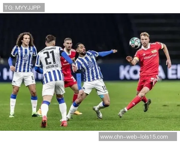 凯泽与圣保利激战在即谁能在这场较量中胜出引发关注